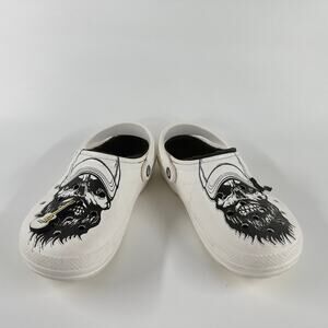 Crocs Luke Combs Skull Guitar Clogs Men’s 7 White Black Fleece Lined